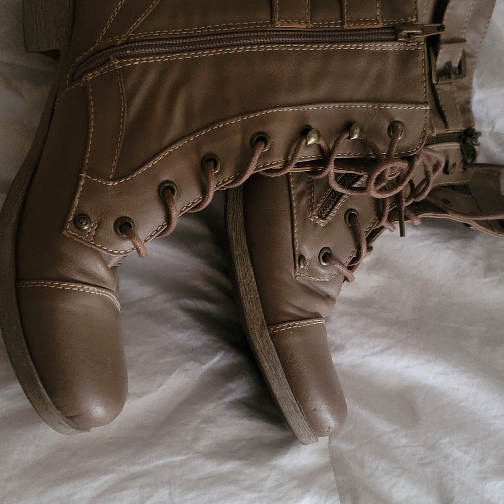 Guess brown Sole Block Heel Combat Boots -9.5